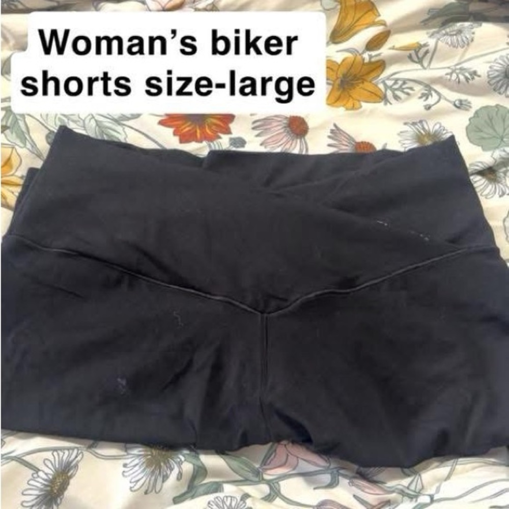 Women's Black Biker Shorts
